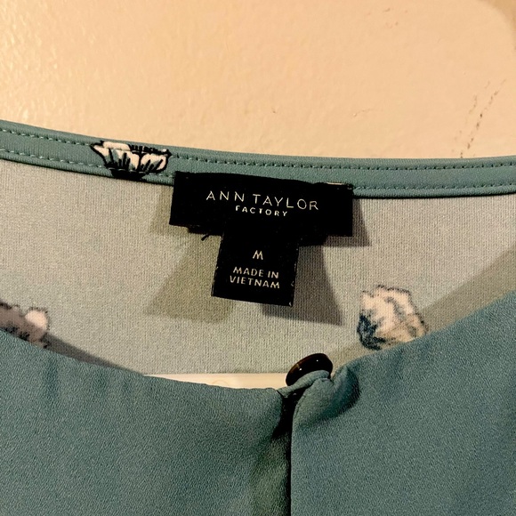 Blouse - Picture 2 of 2